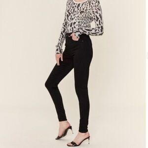 Levis denim legging NWOT 28X32 dark wash blue BoxH